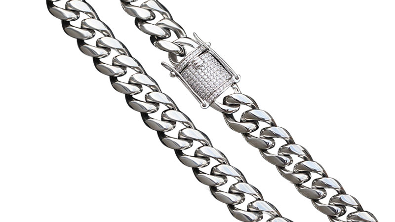 Zircon clasps combine elegance with functionality