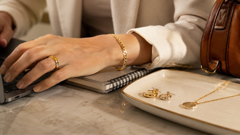 Daily-wear jewelry fades faster than occasional-wear jewelry.