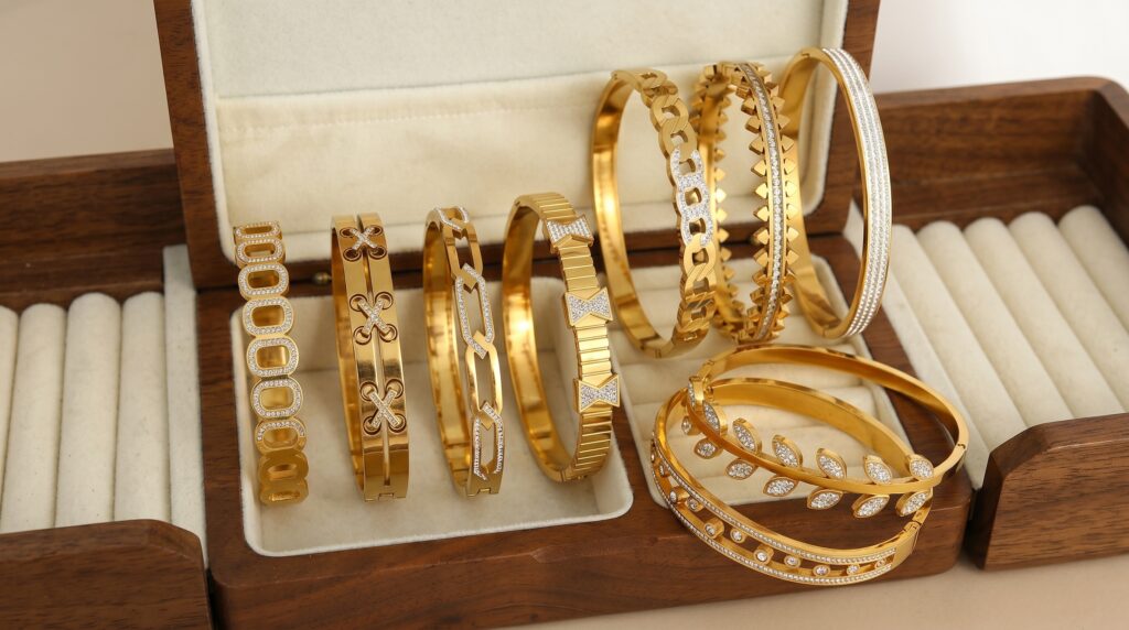 10K vs 14K Gold Bangles (Durability & Price Comparison)