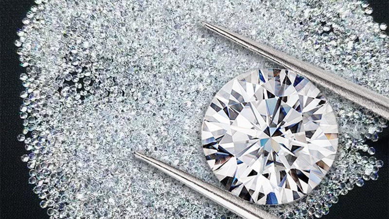 Larger diamonds make inclusions easier to spot. If you want a large stone
