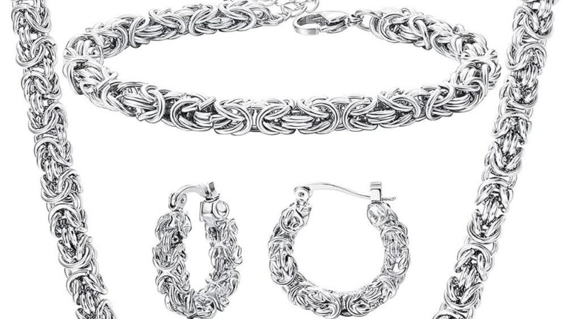 These pieces add color and luxury without losing the silver base appeal.