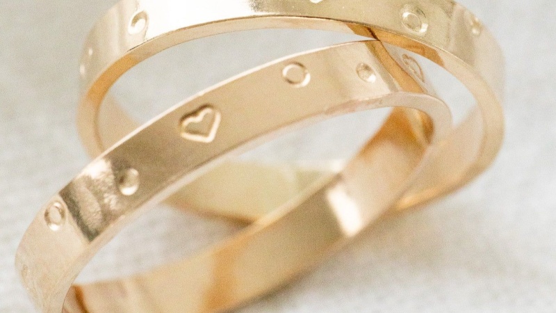 How to Tell If Your Jewelry Is Hypoallergenic