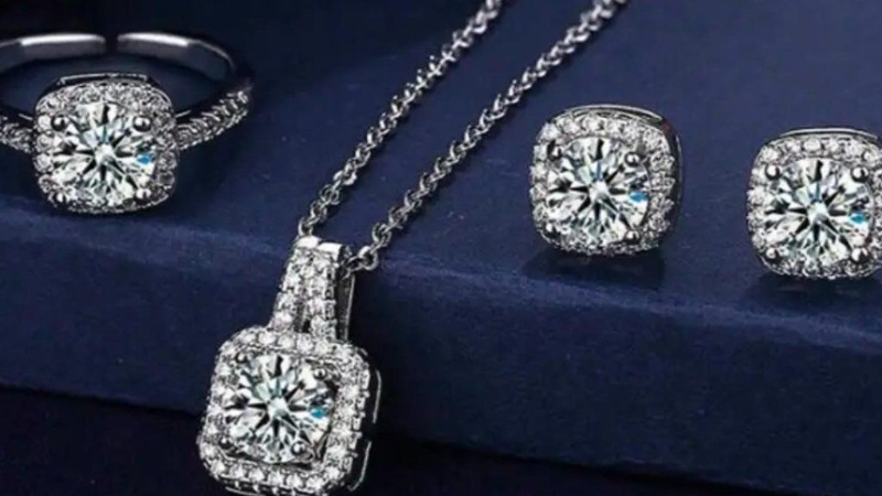 Best Sterling Silver Jewelry Styles for 2026