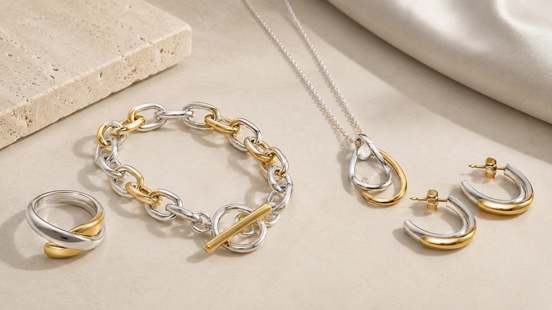 Sterling silver with a gold-colored section is suitable for demi