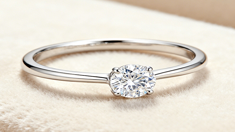 Choose a slender ring band paired with a diamond