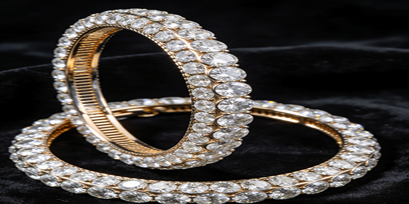 Gen Z prefers visible vibes that draw attention, whereas these simple chains offer a minimalist look.