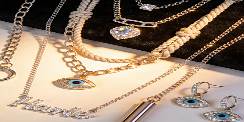Replacing traditional charms with lab-grown diamonds.