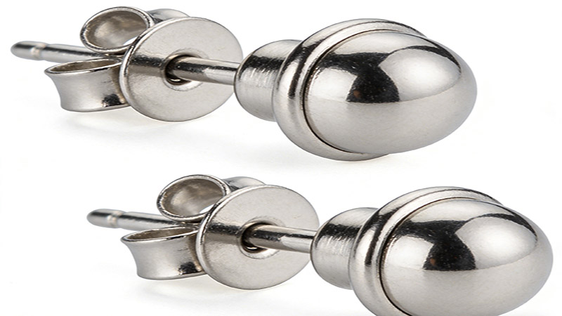 Monste backs are larger-sized push backs or bullet backs. 