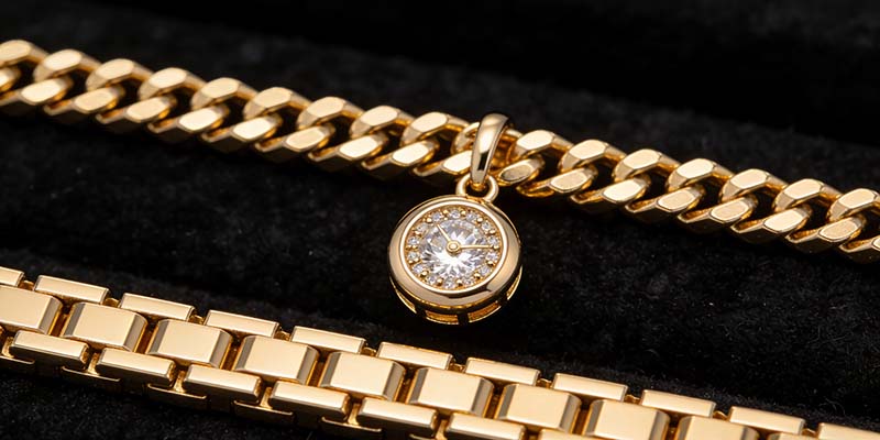 If you are the one who always loves to wear the pendant, you should opt for Franco or Box chains.