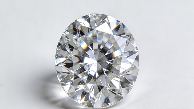 Moissanite is one of the best diamond alternatives because it looks like a real diamond and is very bright