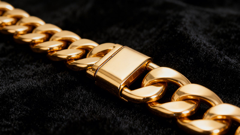 A good Cuban link chain is known for its smooth links