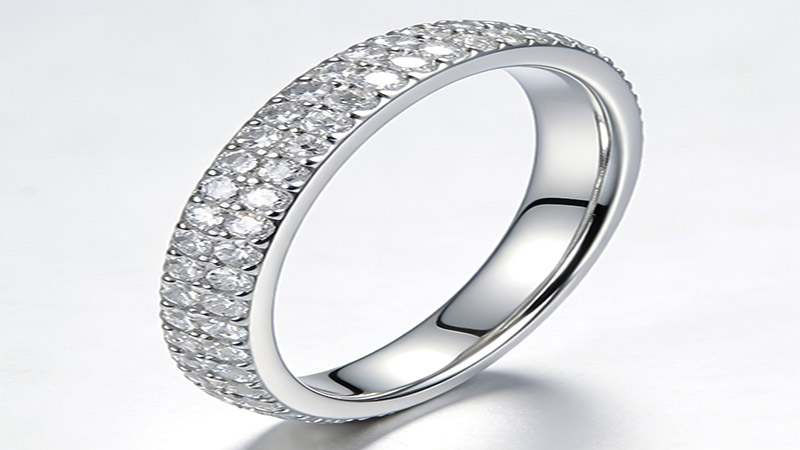 The alloys like nickel, zinc, and other white alloys are used in it. It is also coated with rhodium.