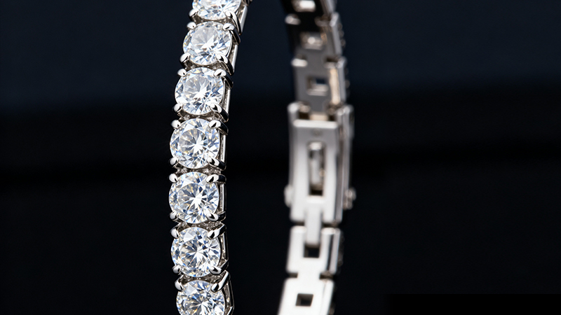 Lay-Out or Composition of Tennis Bracelet